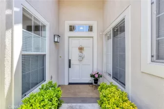 Photo #3: OC25130389 Listing