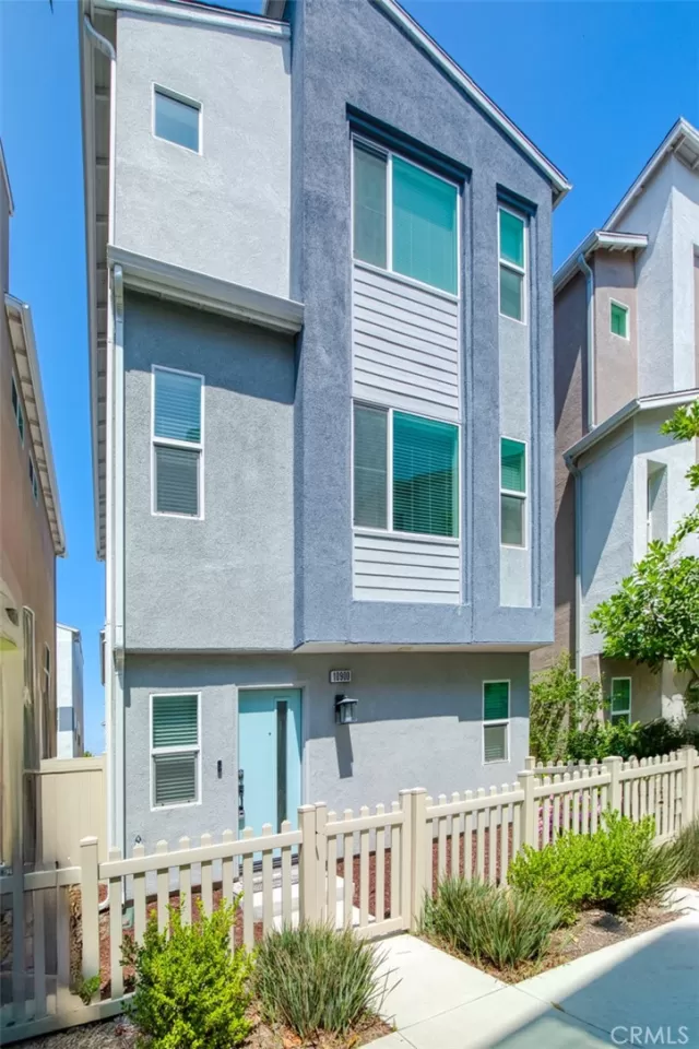 MLS: OC25130685 Condo For Sale