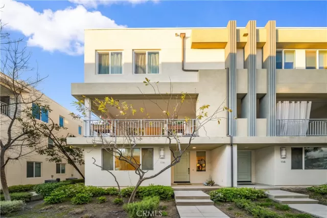 MLS: OC25130702 Condo For Sale