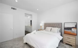 Photo #5: OC25131139 Listing 