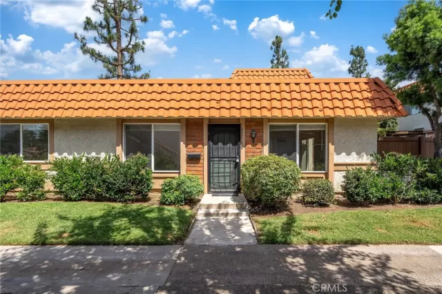 MLS: OC25131212 Condo For Sale