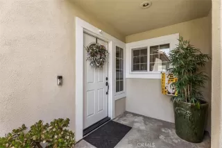 Photo #4: OC25131811 Listing 