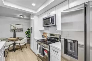 Photo #5: OC25133358 Listing 