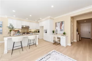 Photo #4: OC25133447 Listing