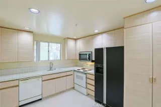 Photo #5: OC25133689 Listing 