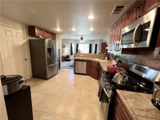 Photo #3: OC25133843 Listing 