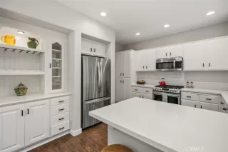 Photo #5: OC25135218 Listing 