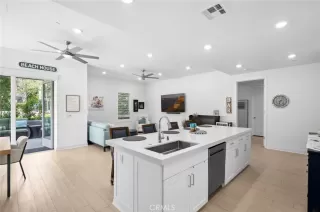 Photo #3: OC25135287 Listing