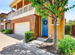 Photo #3: OC25135440 Listing 