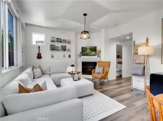 Photo #4: OC25135440 Listing 