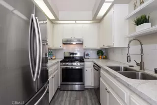 Photo #4: OC25136137 Listing 