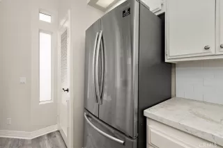 Photo #6: OC25136137 Listing 