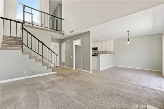 Photo #5: OC25136196 Listing 