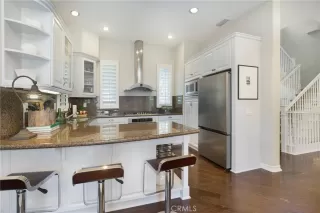 Photo #5: OC25136288 Listing 