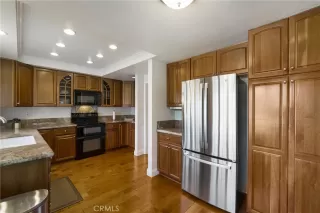 Photo #4: OC25136354 Listing 