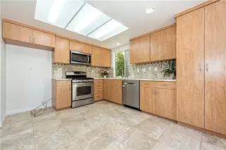 Photo #1: OC25136387 Listing 