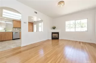 Photo #5: OC25136387 Listing 