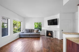 Photo #6: OC25136516 Listing 