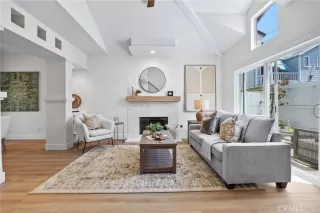 Photo #2: OC25136600 Listing 