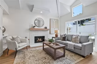 Photo #3: OC25136600 Listing 