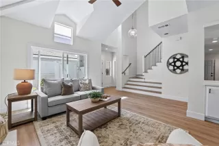 Photo #4: OC25136600 Listing 