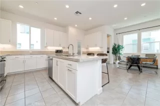 Photo #5: OC25136905 Listing 