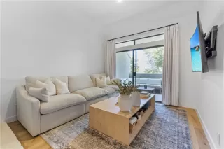 Photo #2: OC25137056 Listing 