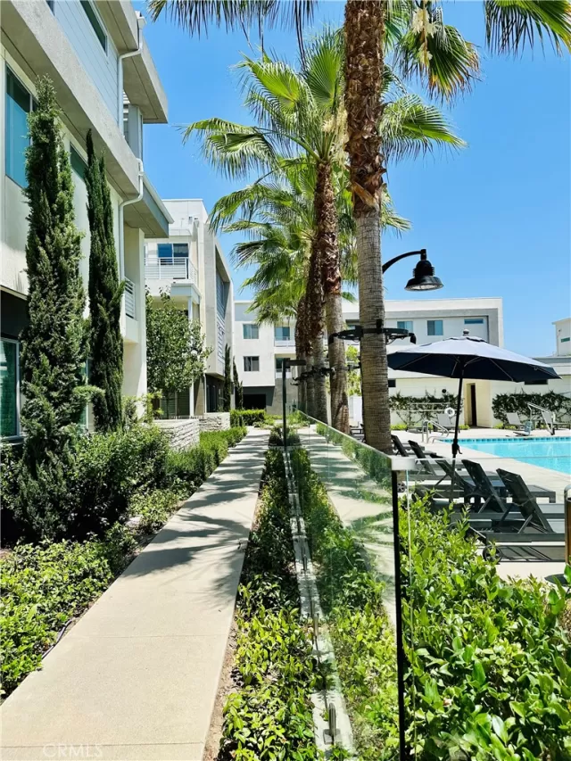 MLS: OC25137157 Condo For Sale