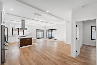 Photo #5: OC25137394 Listing 