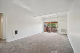 Photo #6: OC25137575 Listing