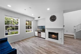 Photo #5: OC25137963 Listing 