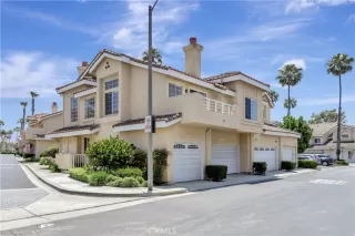 Photo #4: OC25138300 Listing 