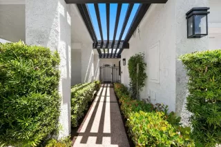 Photo #3: OC25138385 Listing 