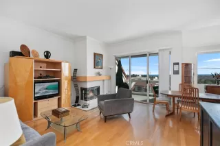 Photo #5: OC25138496 Listing