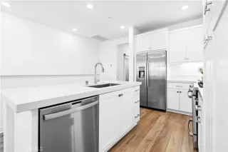 Photo #3: OC25138535 Listing 