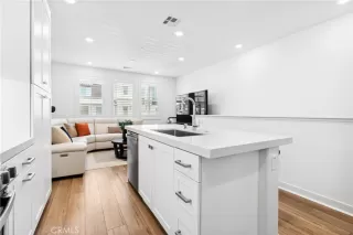 Photo #5: OC25138535 Listing 