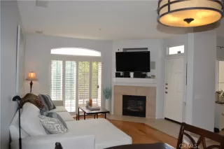 Photo #4: OC25139003 Listing 