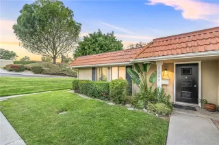 More Details about MLS # OC25139215 : 23552 LOS GRANDES STREET