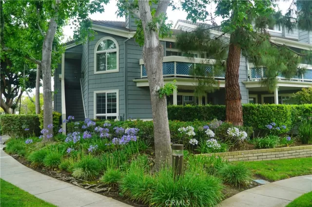 MLS: OC25139367 Condo For Sale