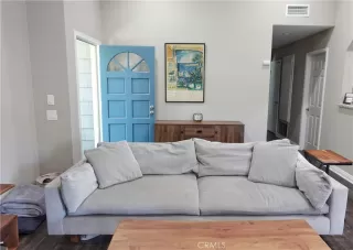 Photo #6: OC25139367 Listing