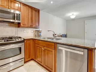 Photo #4: OC25139471 Listing 