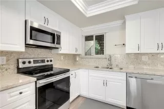 Photo #4: OC25139583 Listing 