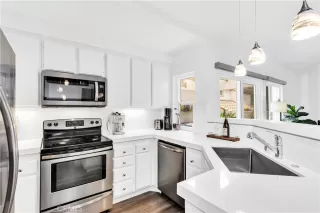 Photo #5: OC25140078 Listing 