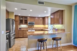 Photo #4: OC25140949 Listing 