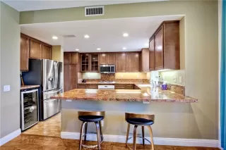 Photo #5: OC25140949 Listing 