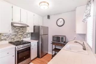 Photo #3: OC25140969 Listing