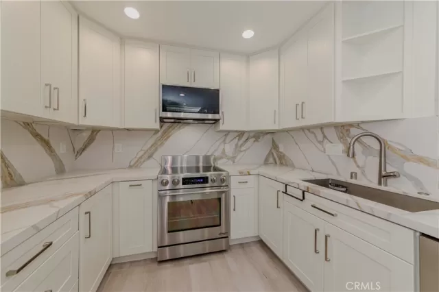 MLS: OC25140980 Condo For Sale