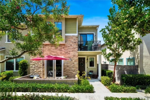 MLS: OC25141383 Condo For Sale