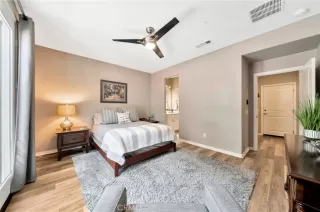 Photo #4: OC25141383 Listing