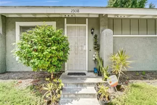 Photo #3: OC25141515 Listing